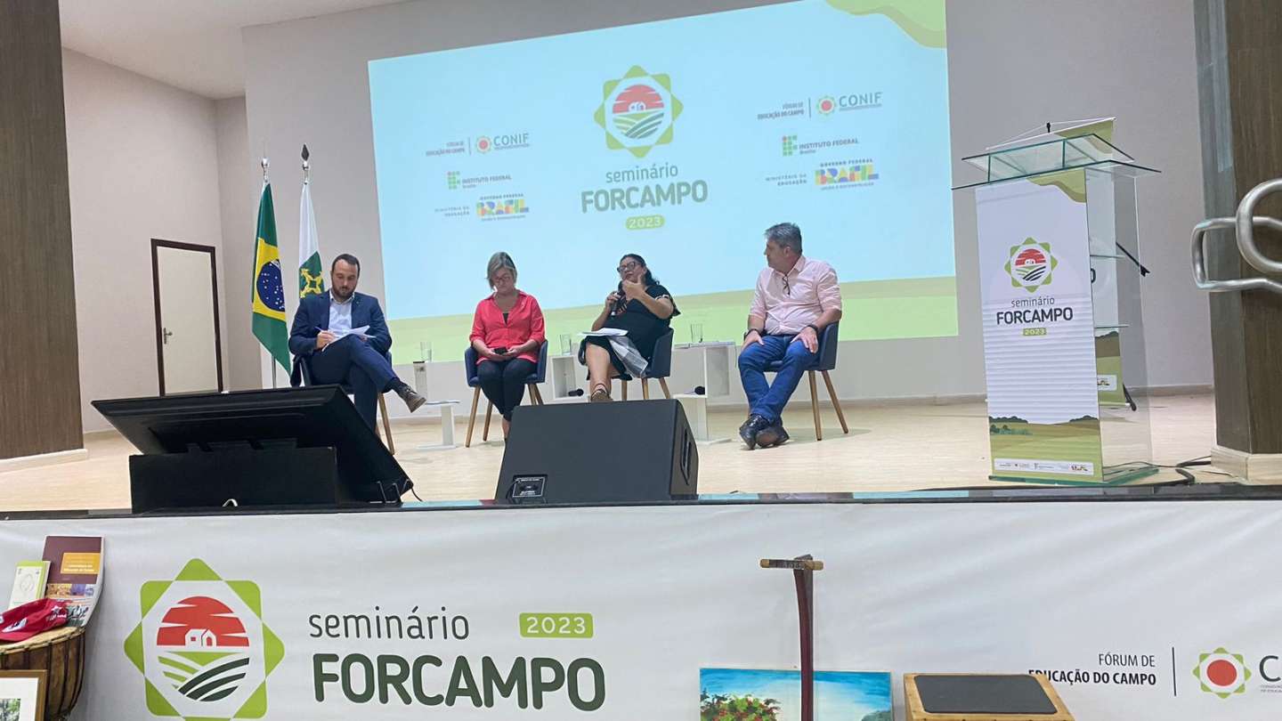 Fórum de Educação do Campo da Rede encerra com entrega da Carta de Planaltina