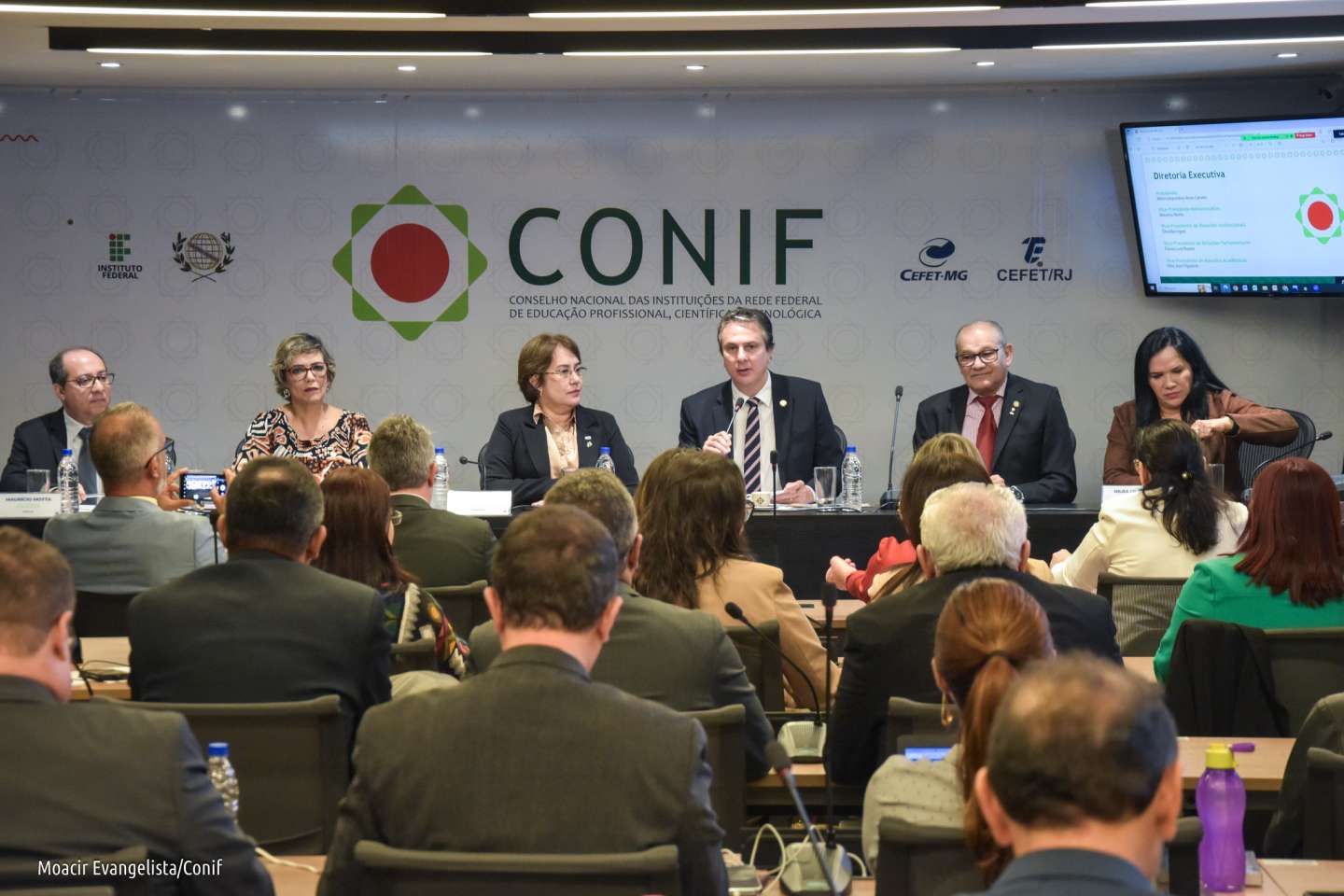 Ministro da Educação, Camilo Santana, participa da 124ª Reunião do Conif