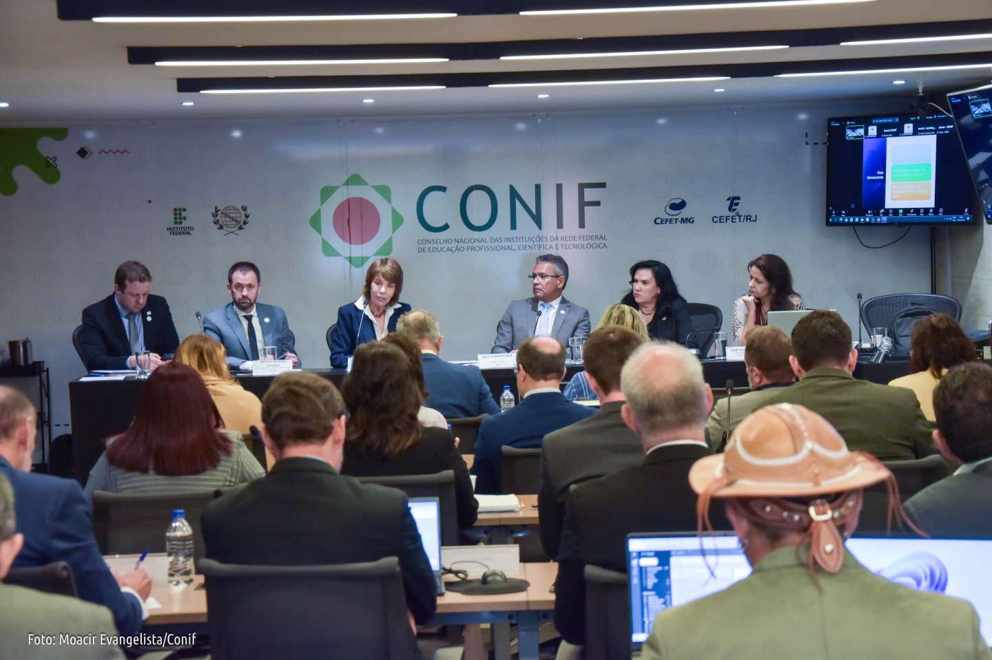 Conif debate Protocolo de Intenções para enfrentamento da violência contra mulheres