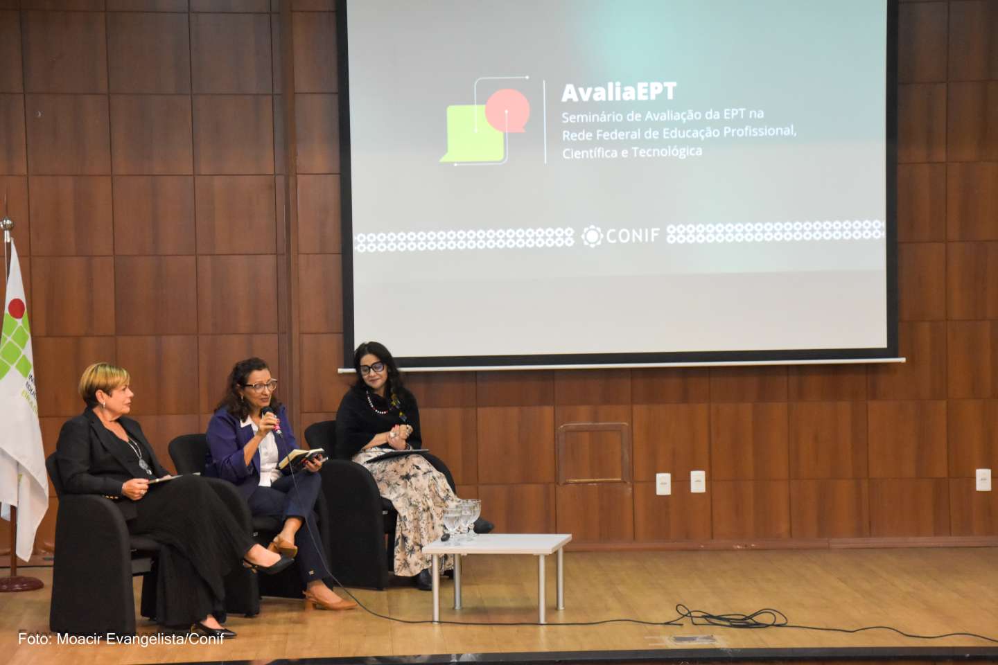 I Seminário AvaliaEPT é aberto com debates sobre concepções de avaliação para a EPT