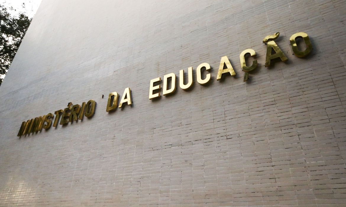 Bloqueio de 14,5% do orçamento inviabiliza o pleno funcionamento da Rede Federal
